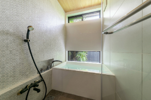 ‘Yorozuha’ Machiya Holiday Home - Bathroom