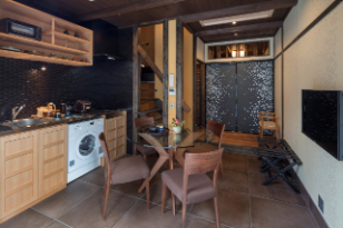 ‘Hanakagari’ Machiya Holiday Home - Living Room
