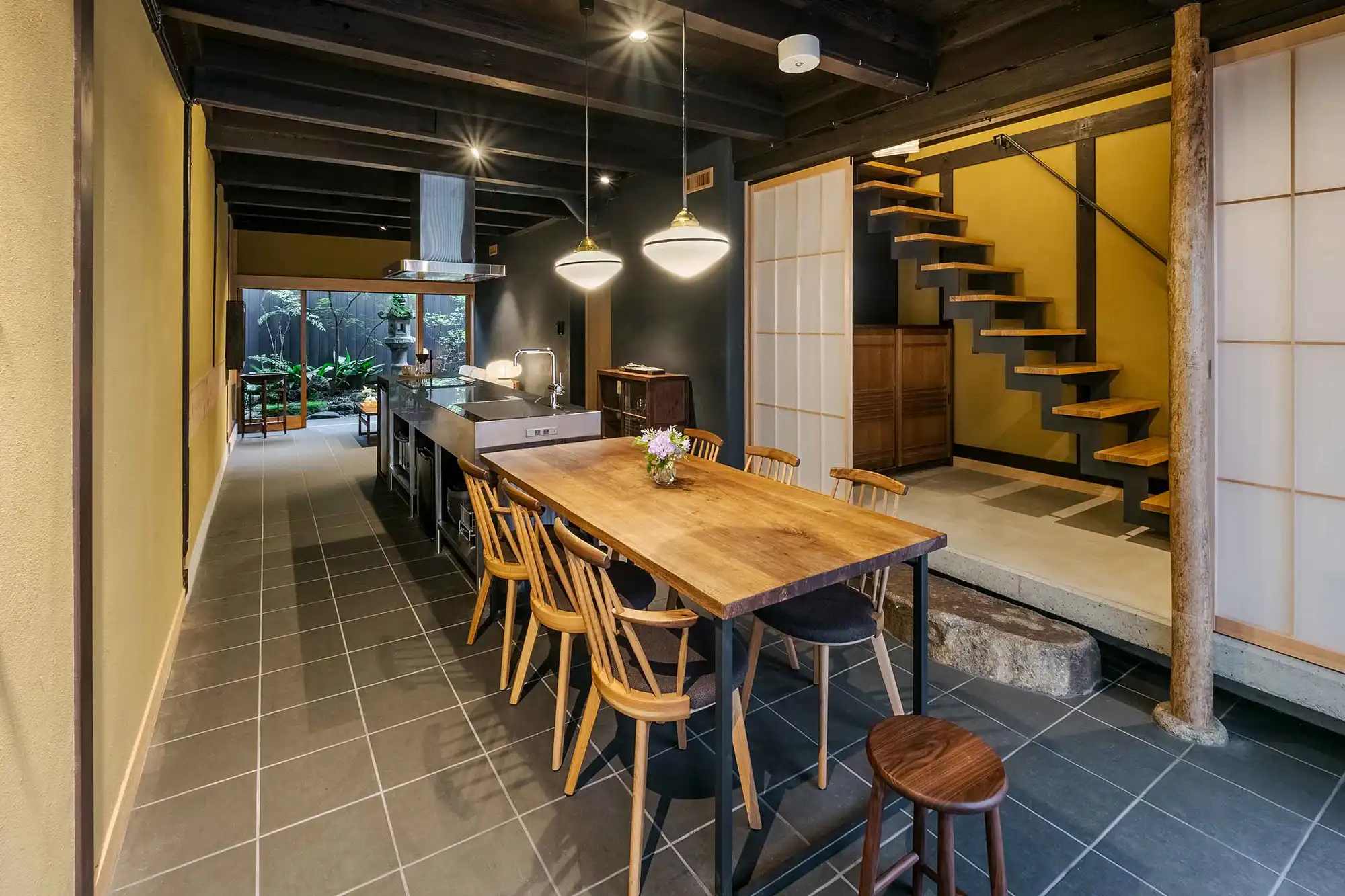 ‘Izuki’ Machiya Holiday Home - Living Room