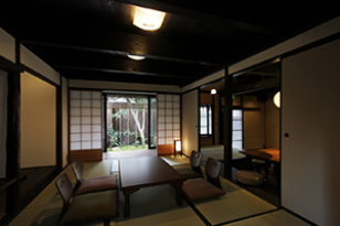 ‘Momohana-an’ Machiya Holiday Home - Living Room