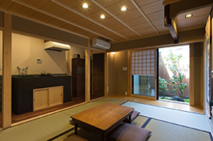 ‘Rikyu-an’ Machiya Holiday Home - Living Room