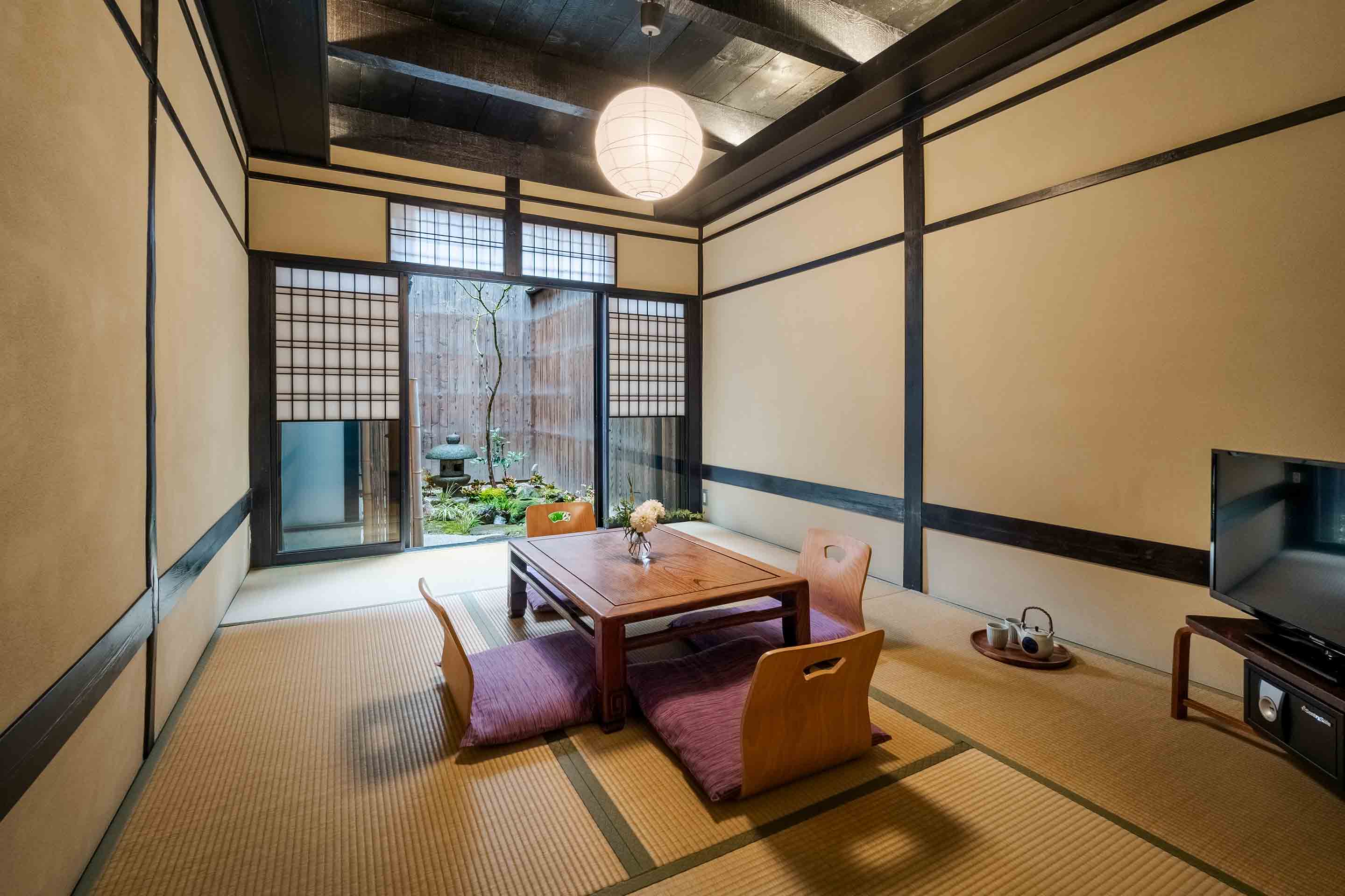 ‘Shobu-an’ Machiya Holiday Home - Living Room
