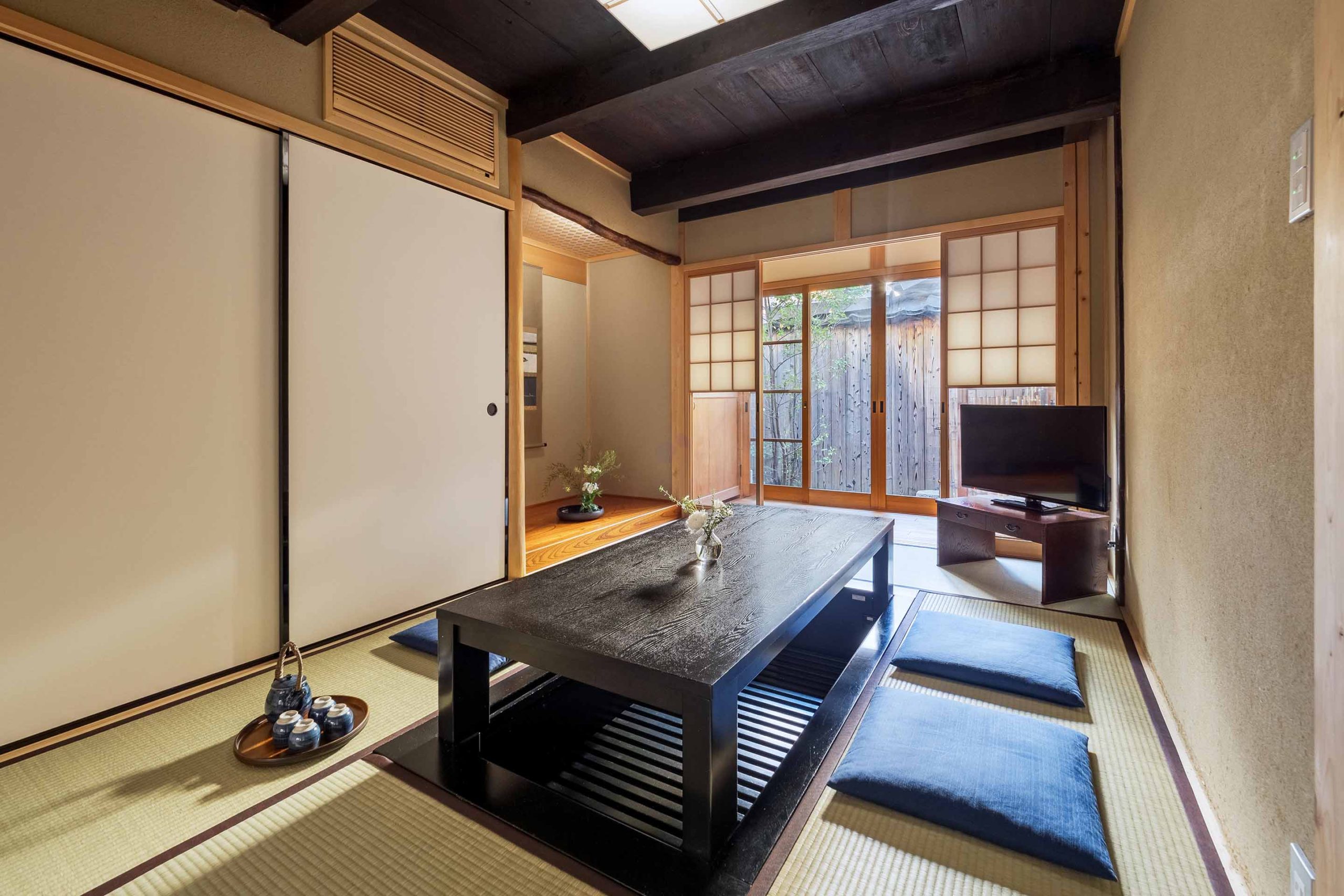 ‘Sumire-an’ Machiya Holiday Home - Living Room