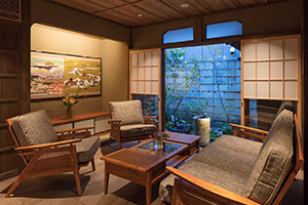 ‘Sumitsugu’ Machiya Holiday Home - Living Room