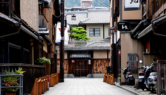 GION MORNING WALKING TOUR