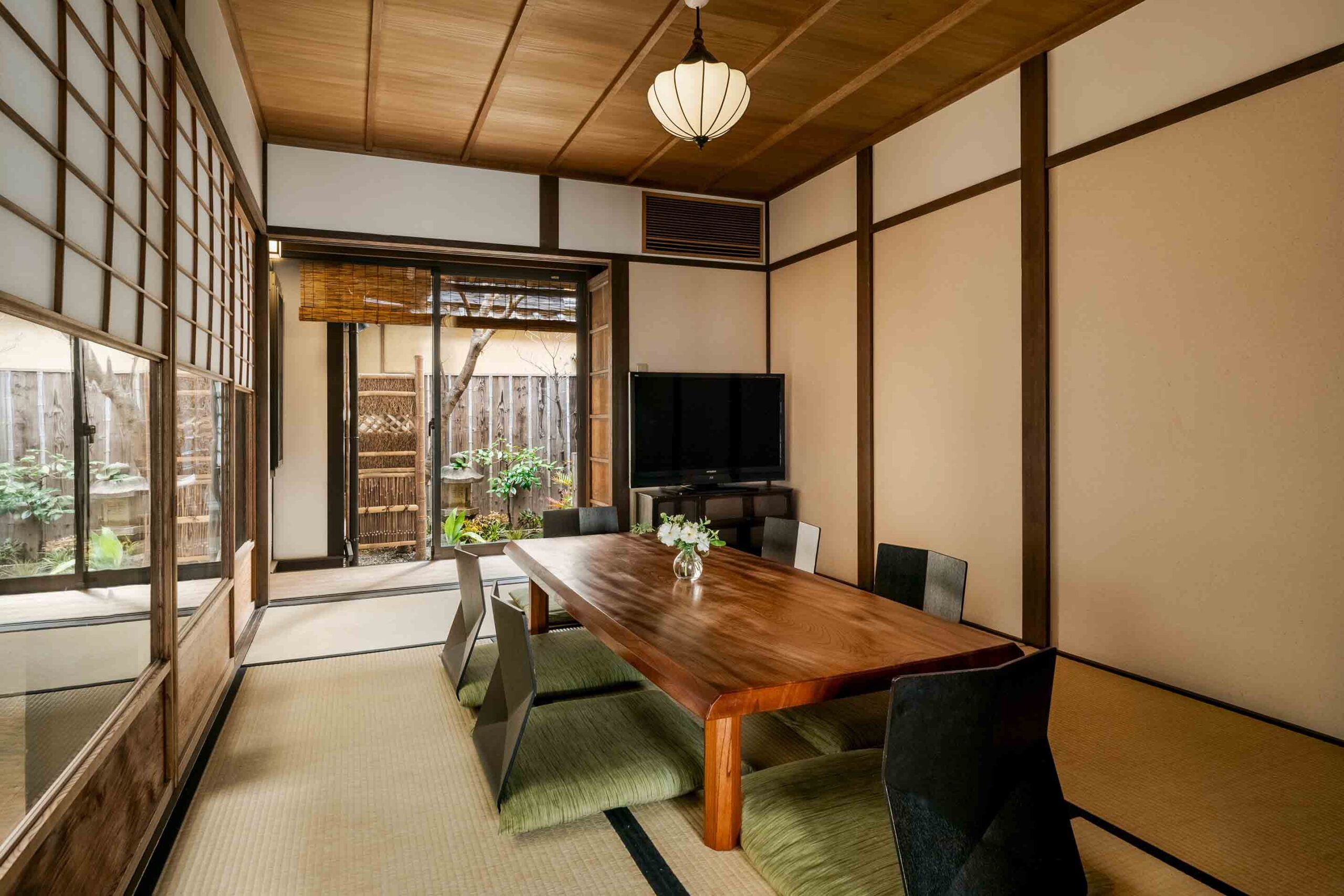 ‘Hatoba-an’ Machiya Holiday Home