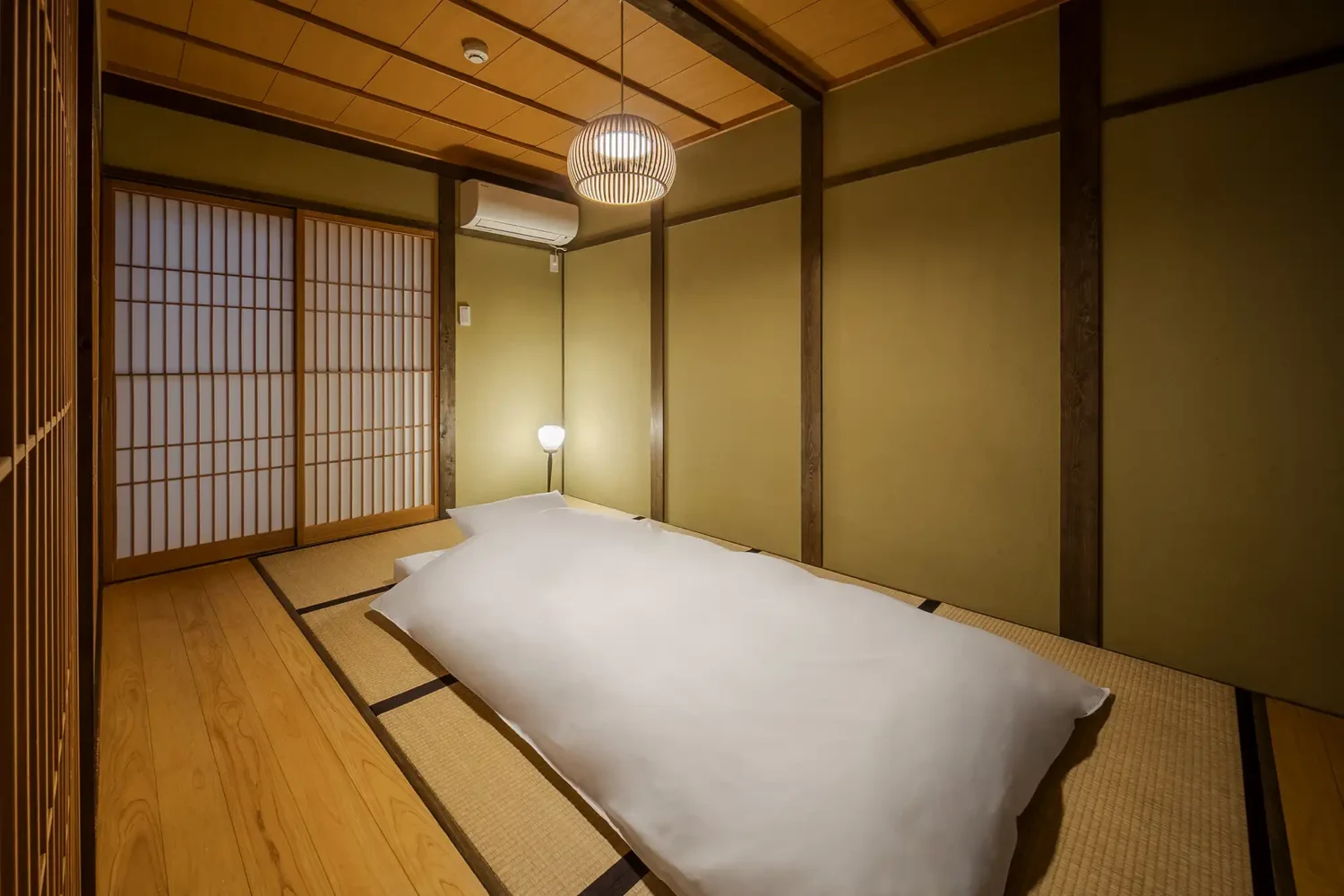 吉御座 – よしみぐら 〈一棟貸し町家〉