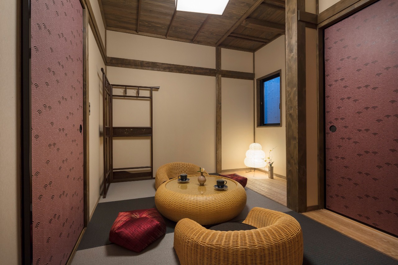 花衣 – はなごろも 〈一棟貸し町家〉