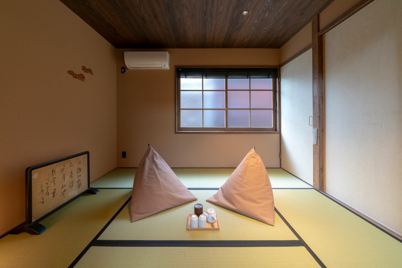 ひなや五条(弐) 〈一棟貸し町家〉