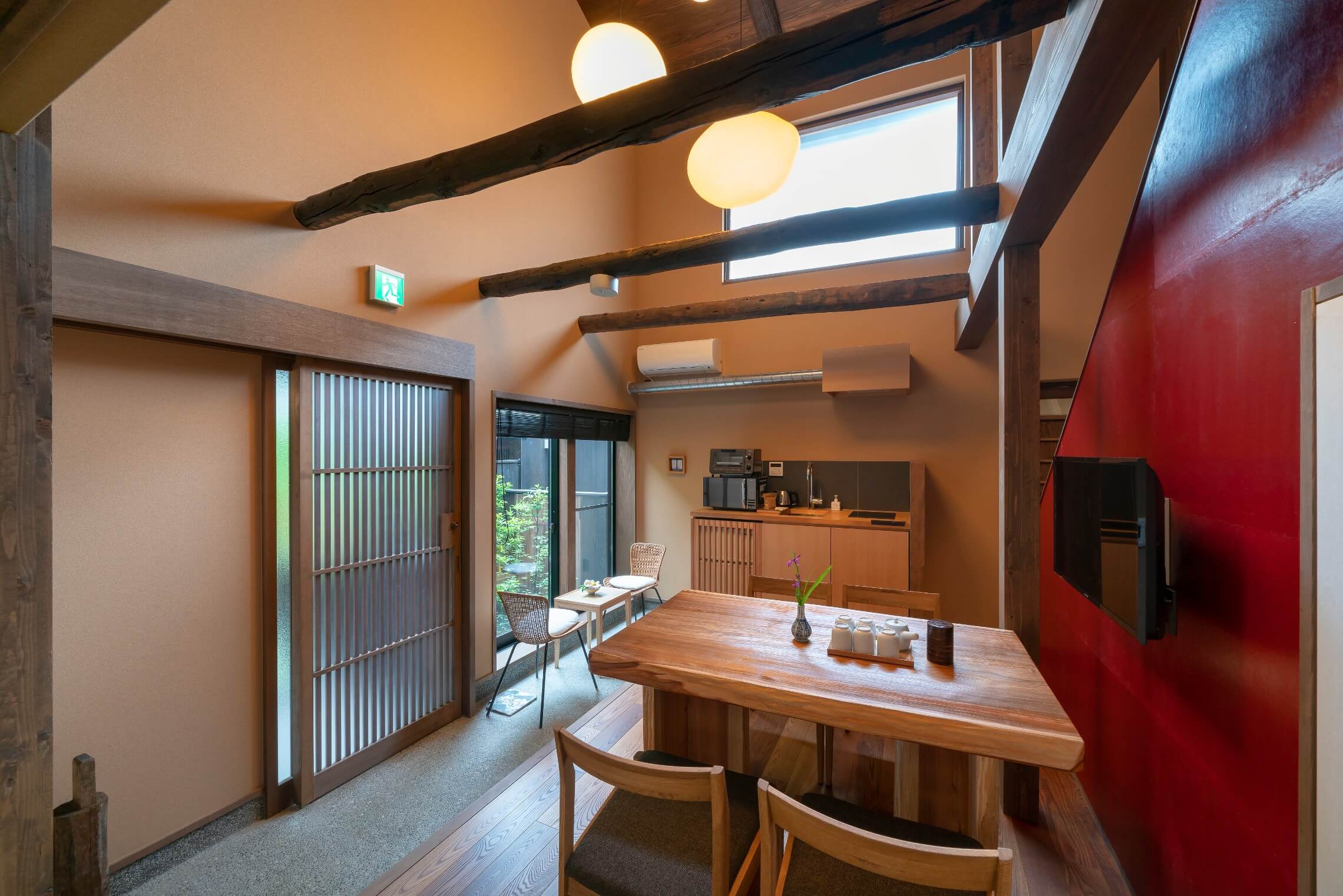 ひなや五条(弐) 〈一棟貸し町家〉