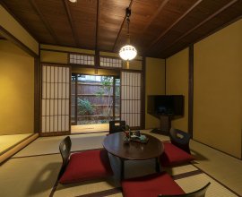 修道しゃくどう庵 〈一棟貸し町家〉
