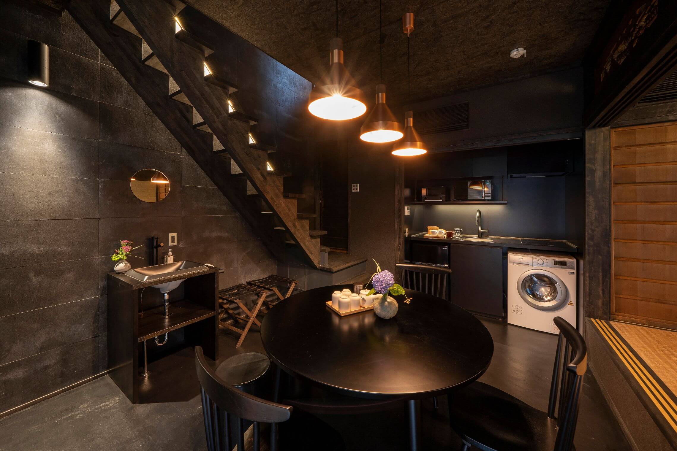 すみ蛍 おぼろ 〈一棟貸し町家〉