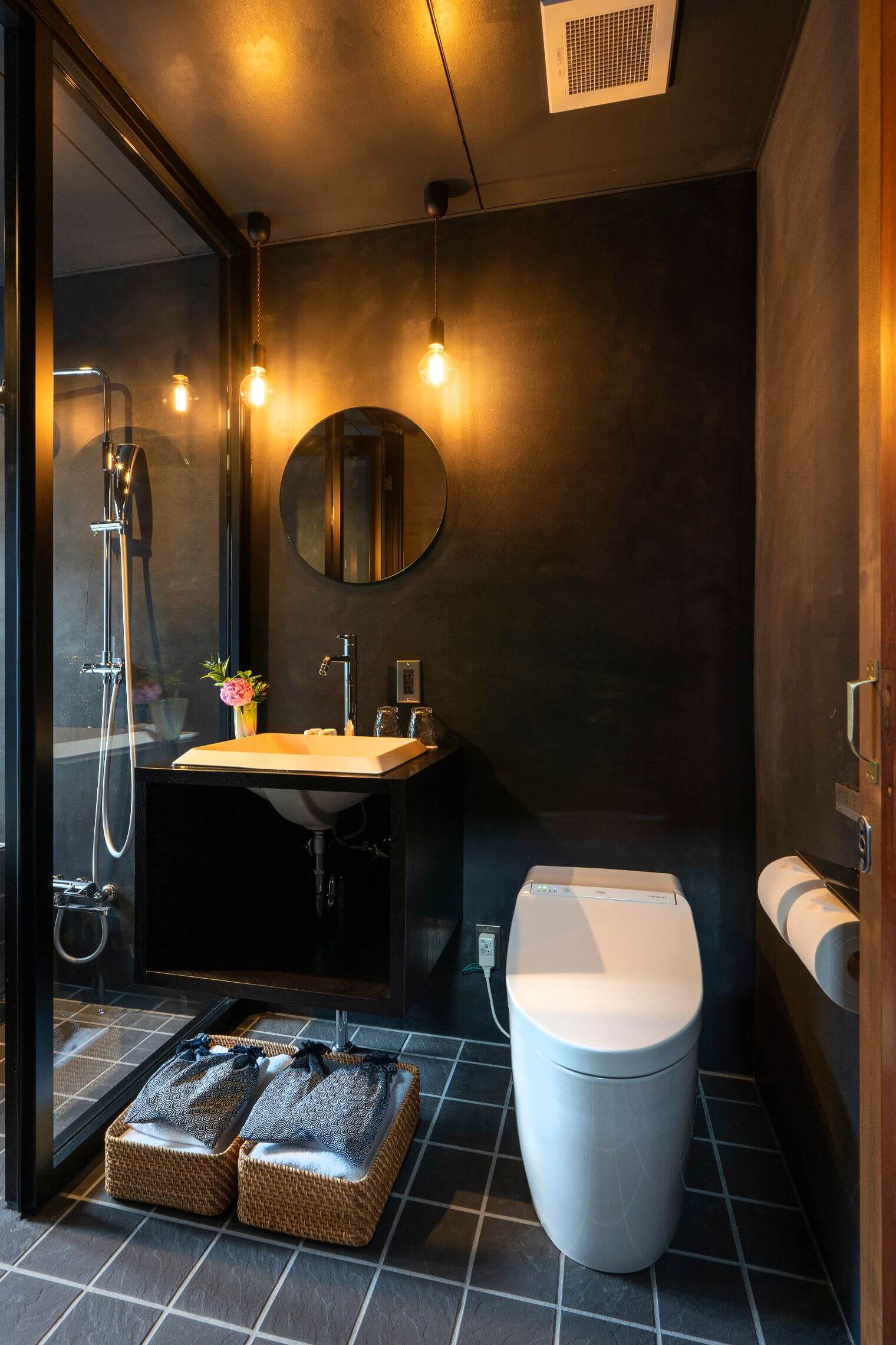 すみ蛍 おぼろ 〈一棟貸し町家〉