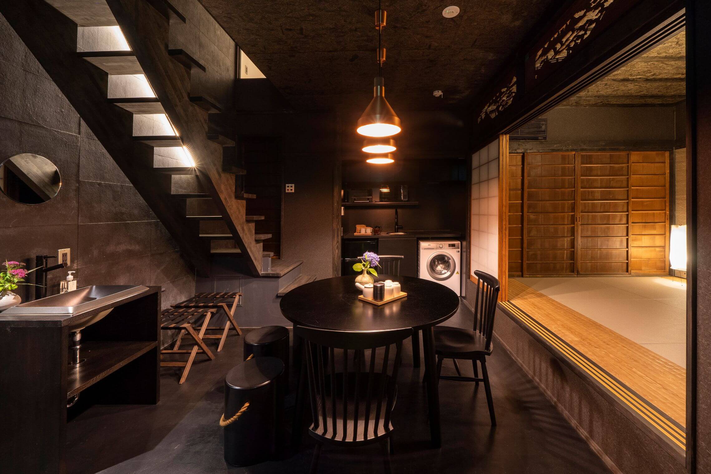 すみ蛍 おぼろ 〈一棟貸し町家〉