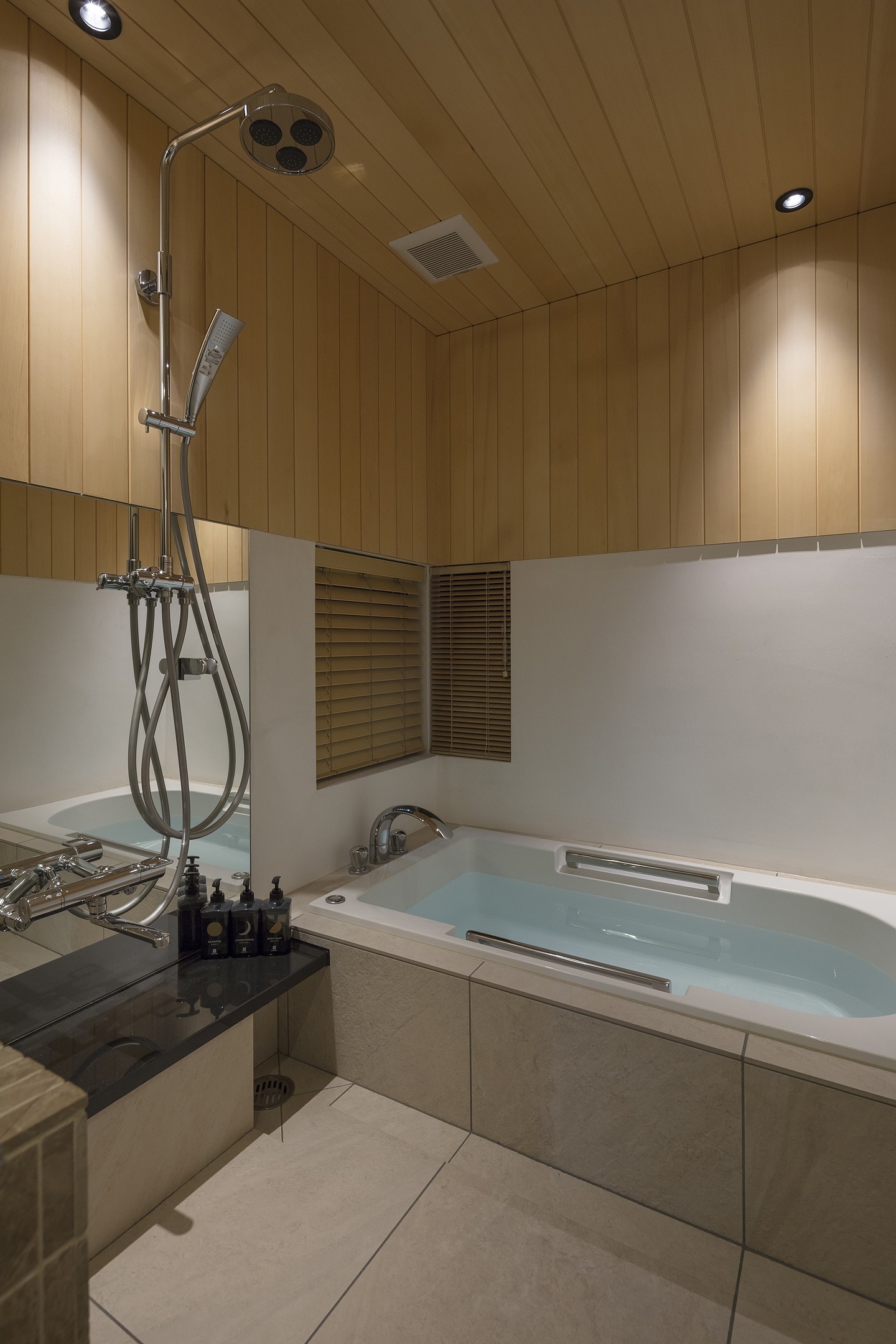 THE MACHIYA VILLA 三条しらかわ小路 風