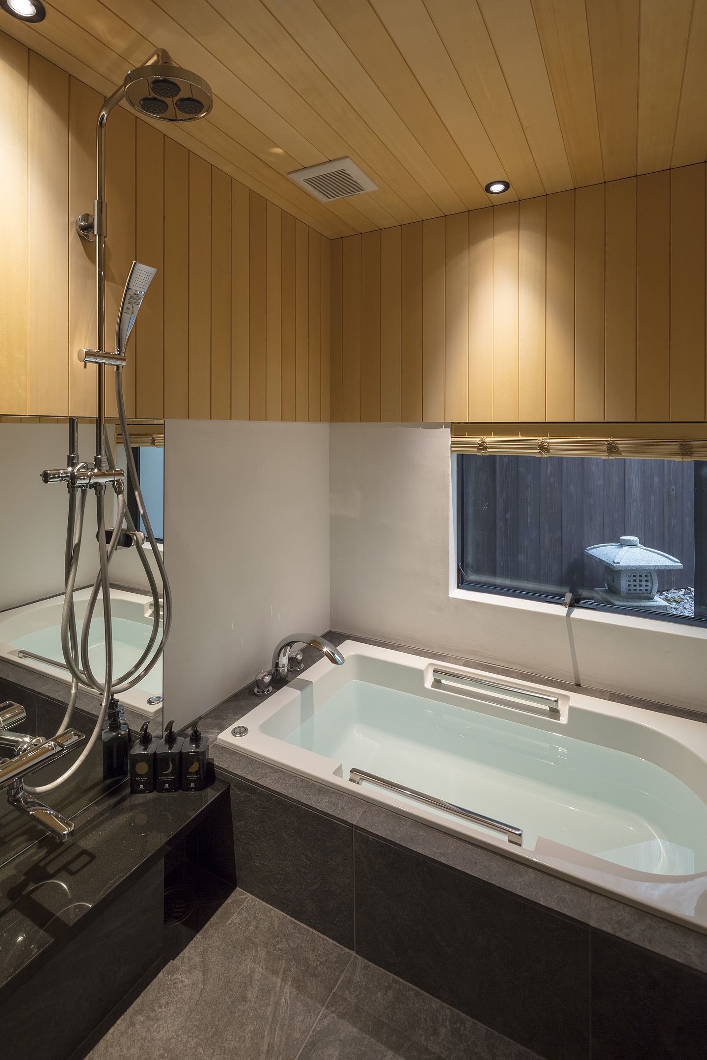 THE MACHIYA VILLA 三条しらかわ小路 月