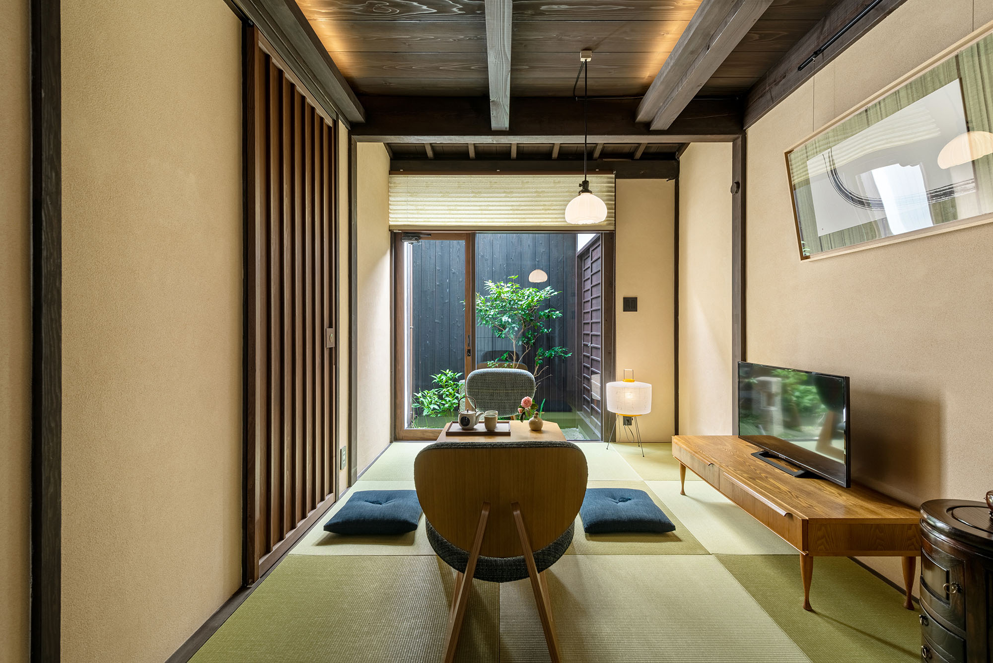 よろず葉 〈一棟貸し町家〉