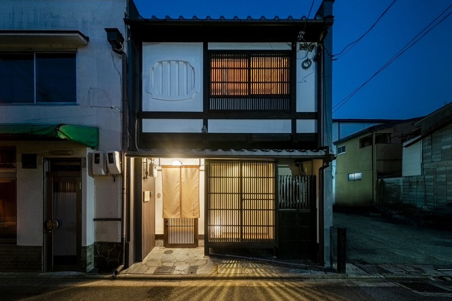 よろず葉 〈一棟貸し町家〉