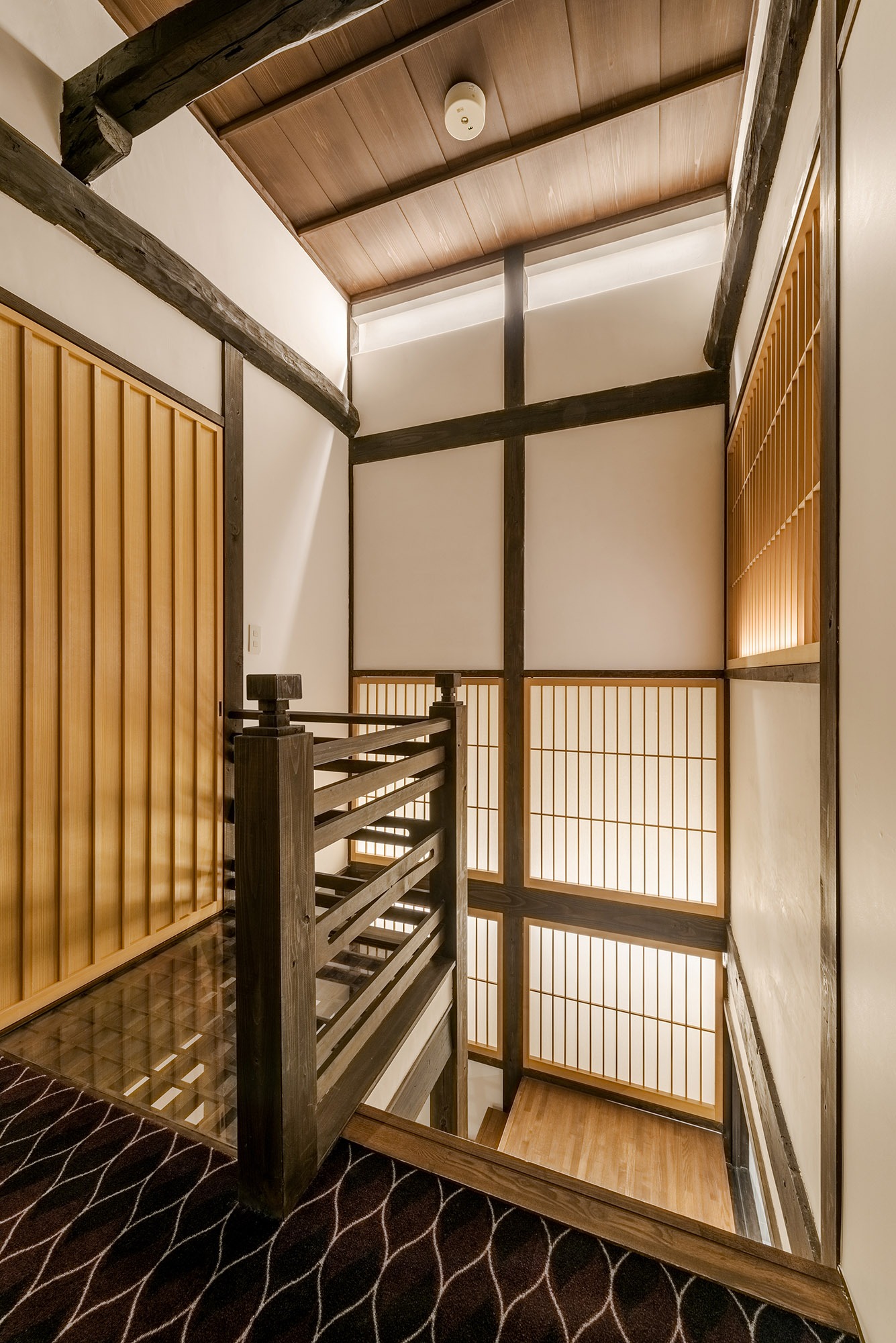 まりこうじ 〈一棟貸し町家〉