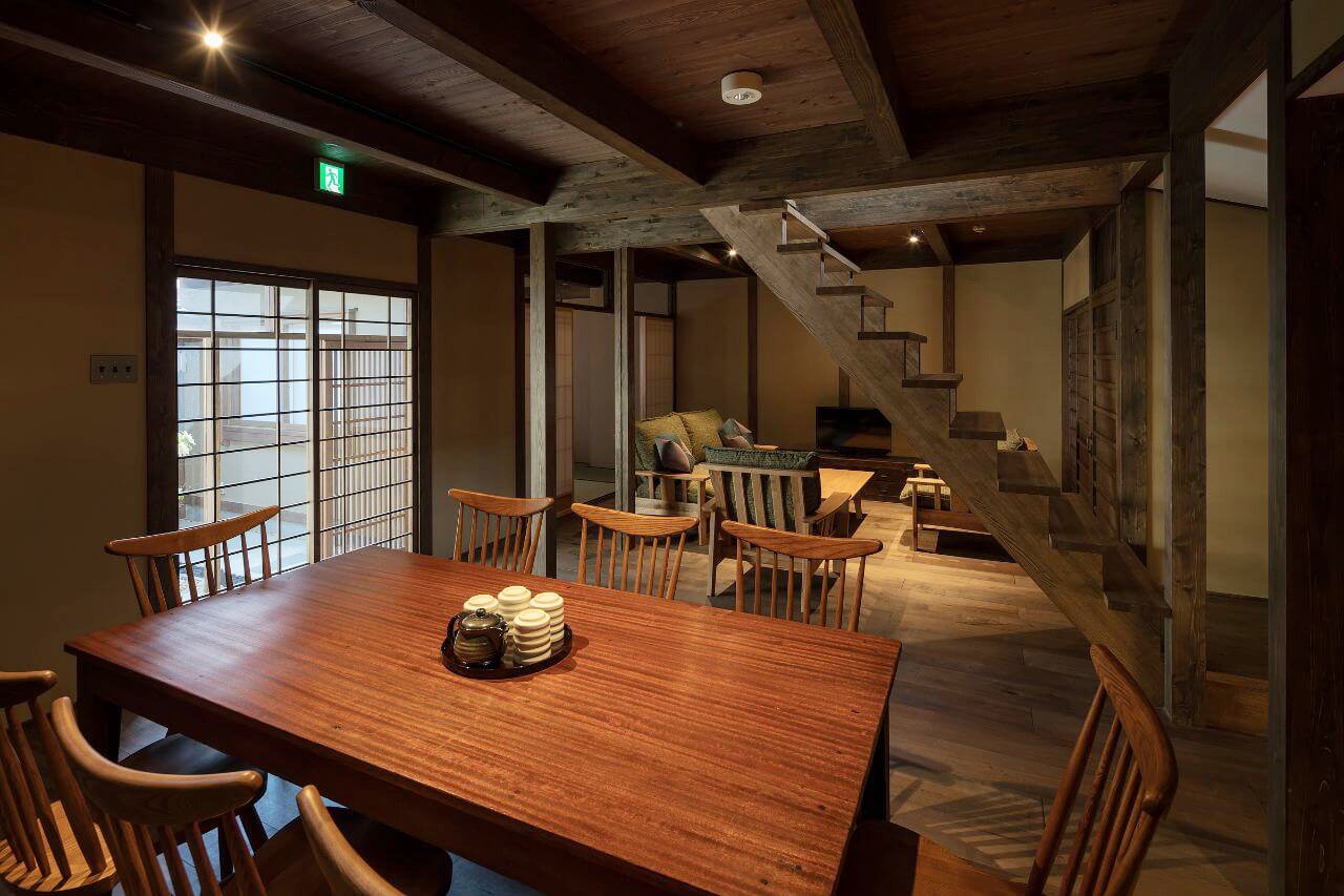 宮廷文化を支えた歴史ある土地に佇む町家宿