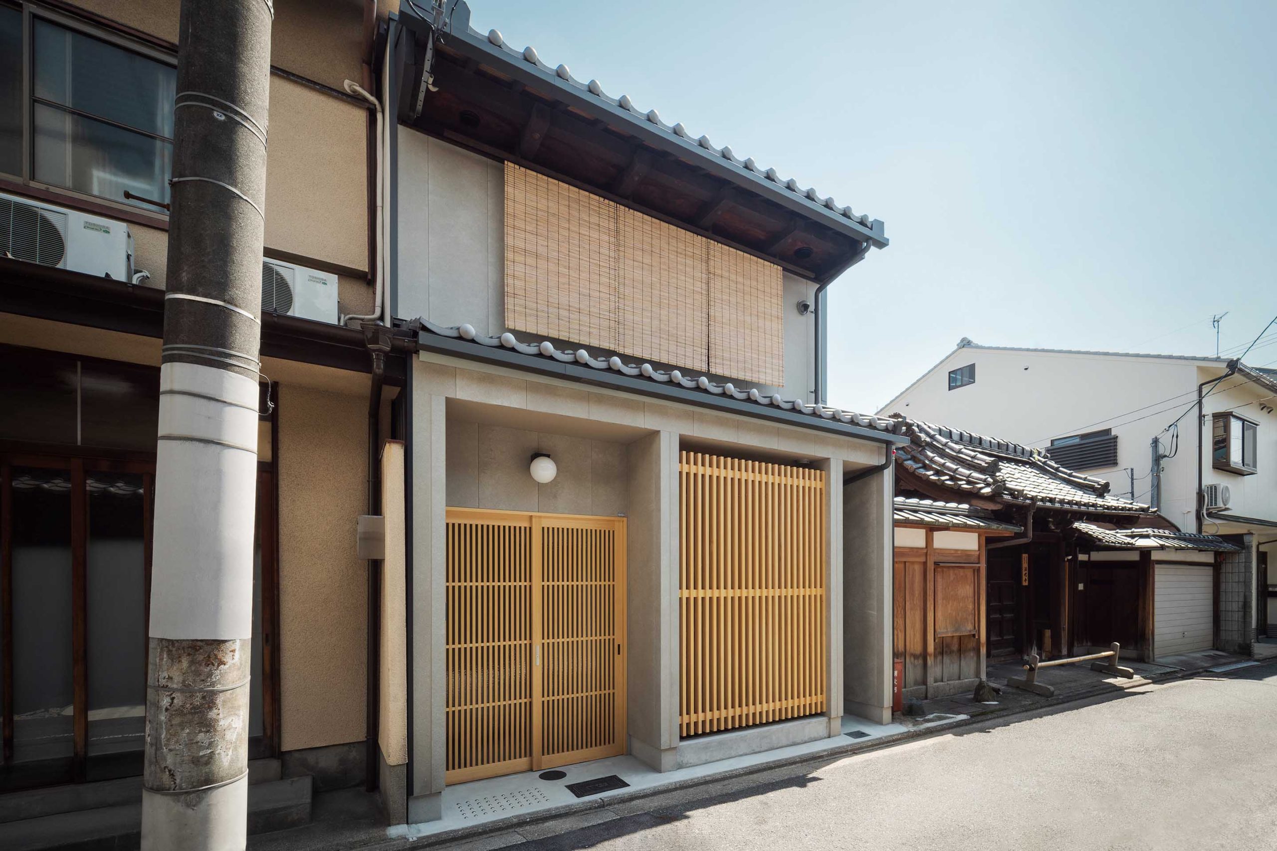 こうげつ 〈一棟貸し町家〉