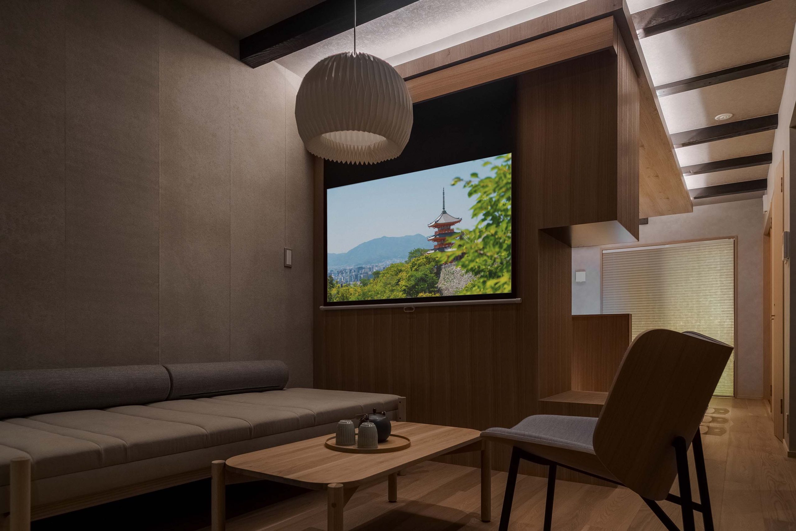 こうげつ 〈一棟貸し町家〉