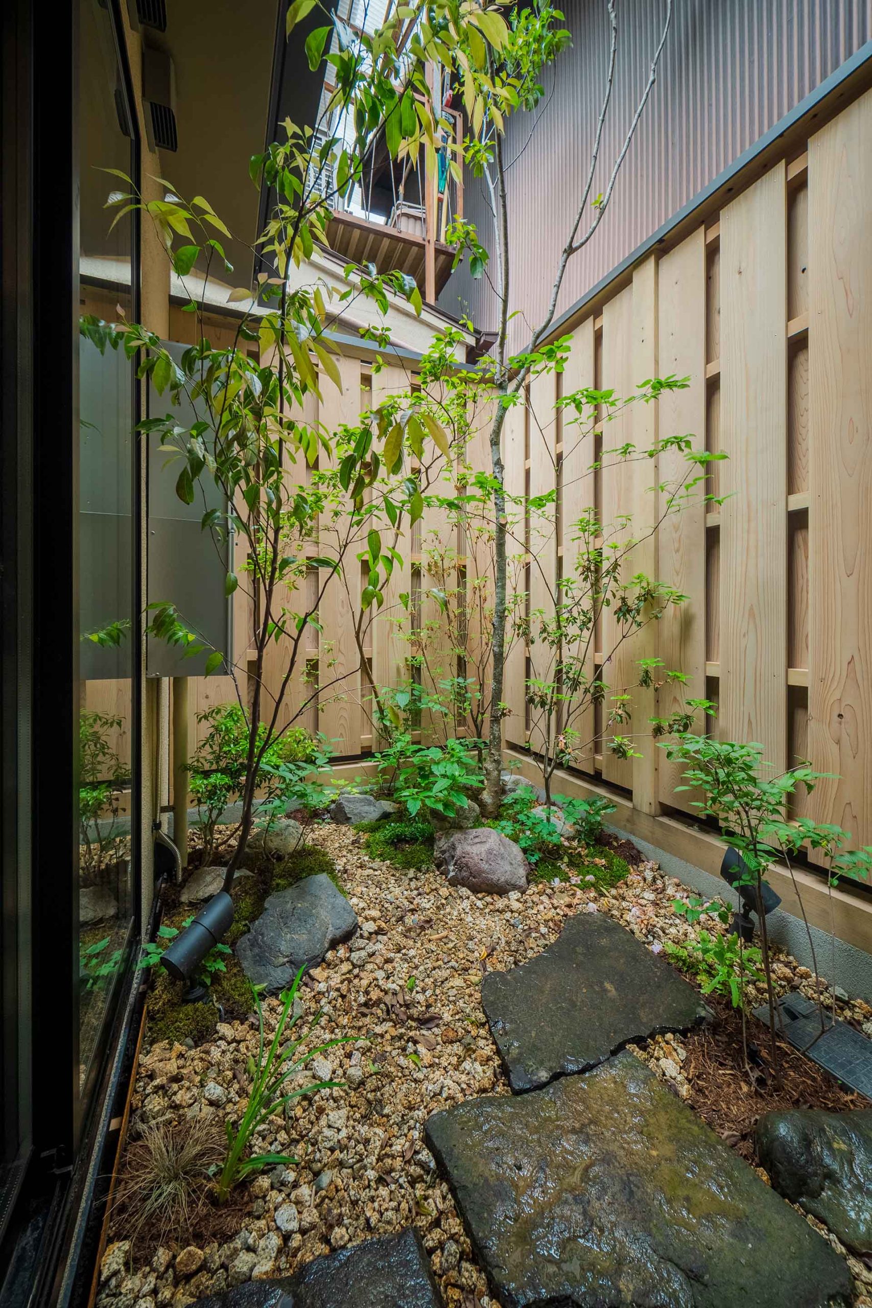 こうげつ 〈一棟貸し町家〉