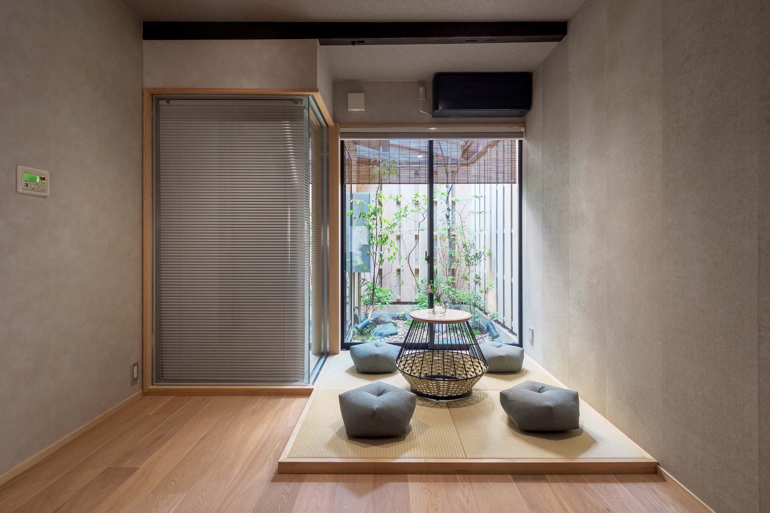 こうげつ 〈一棟貸し町家〉