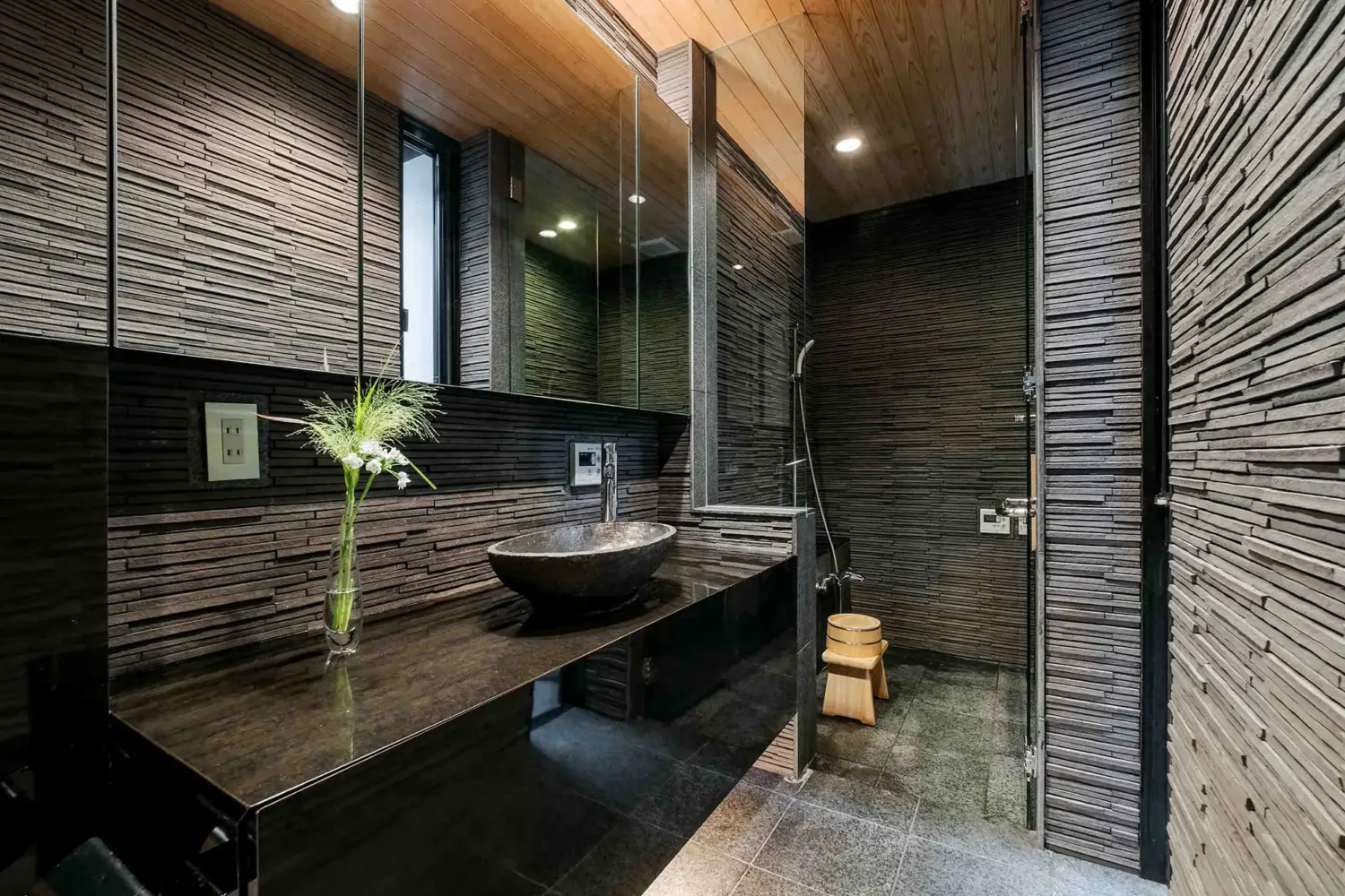 格致しょうぶ庵 〈一棟貸し町家〉