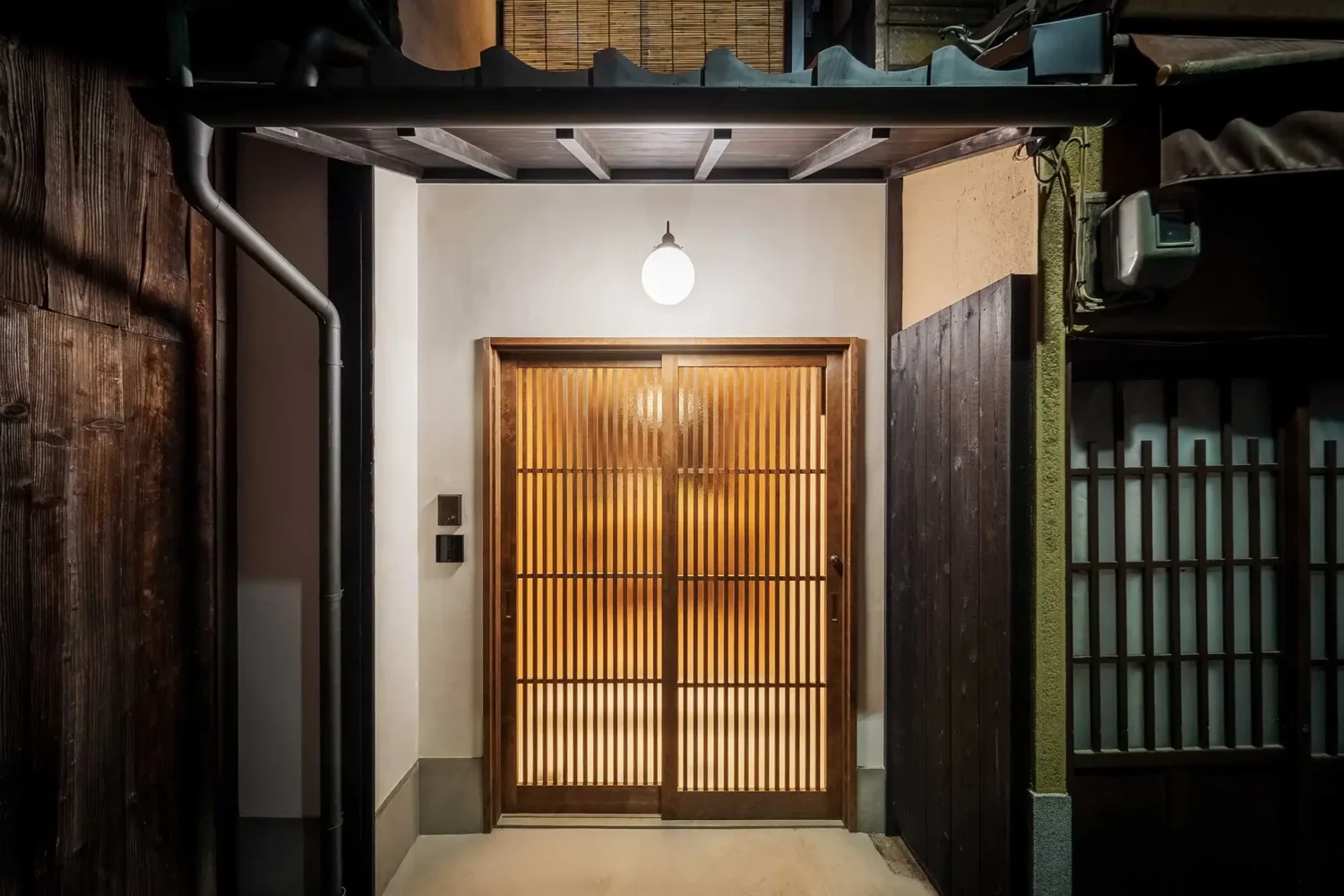 織会 – おりえ 〈一棟貸し町家〉